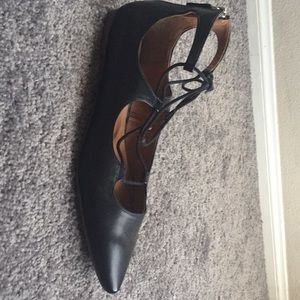 H&M black pointed toe tie up flats